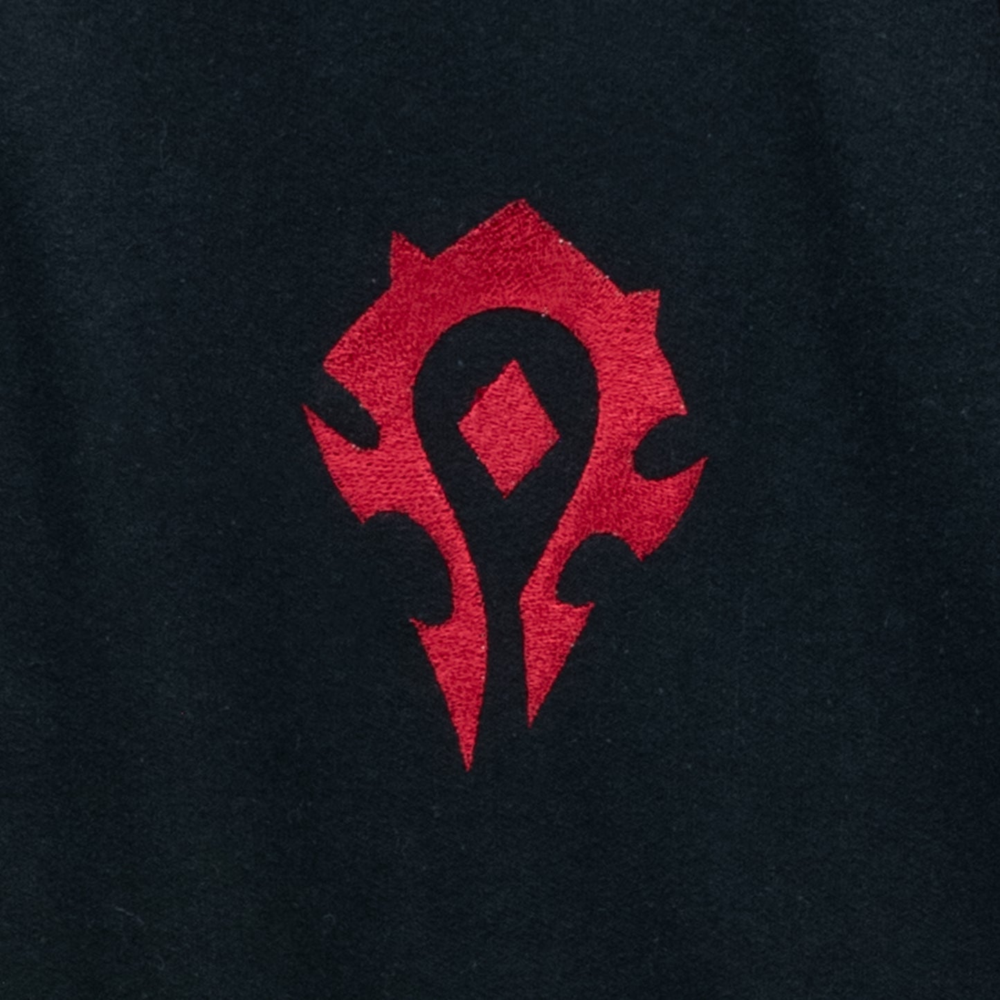 World of Warcraft Horde Logo Schwarz  Sweatshirt mit Viertel-Reißverschluss - schließen Up View