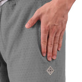 Hearthstone POINT3 Graue Shorts - Modellansicht