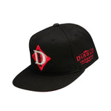 Diablo Unsterblich Schwarz Flatbill Snapback Hut - Linke Seitenansicht mit Diablo Unsterblich Logo auf Front und Seite