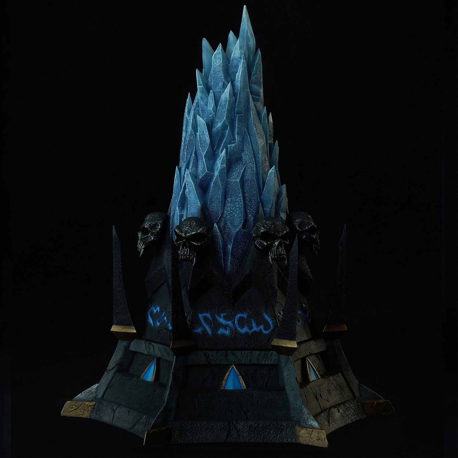 World of Warcraft Frostmourne Sword Ice Pedestal - Front View with Light Off