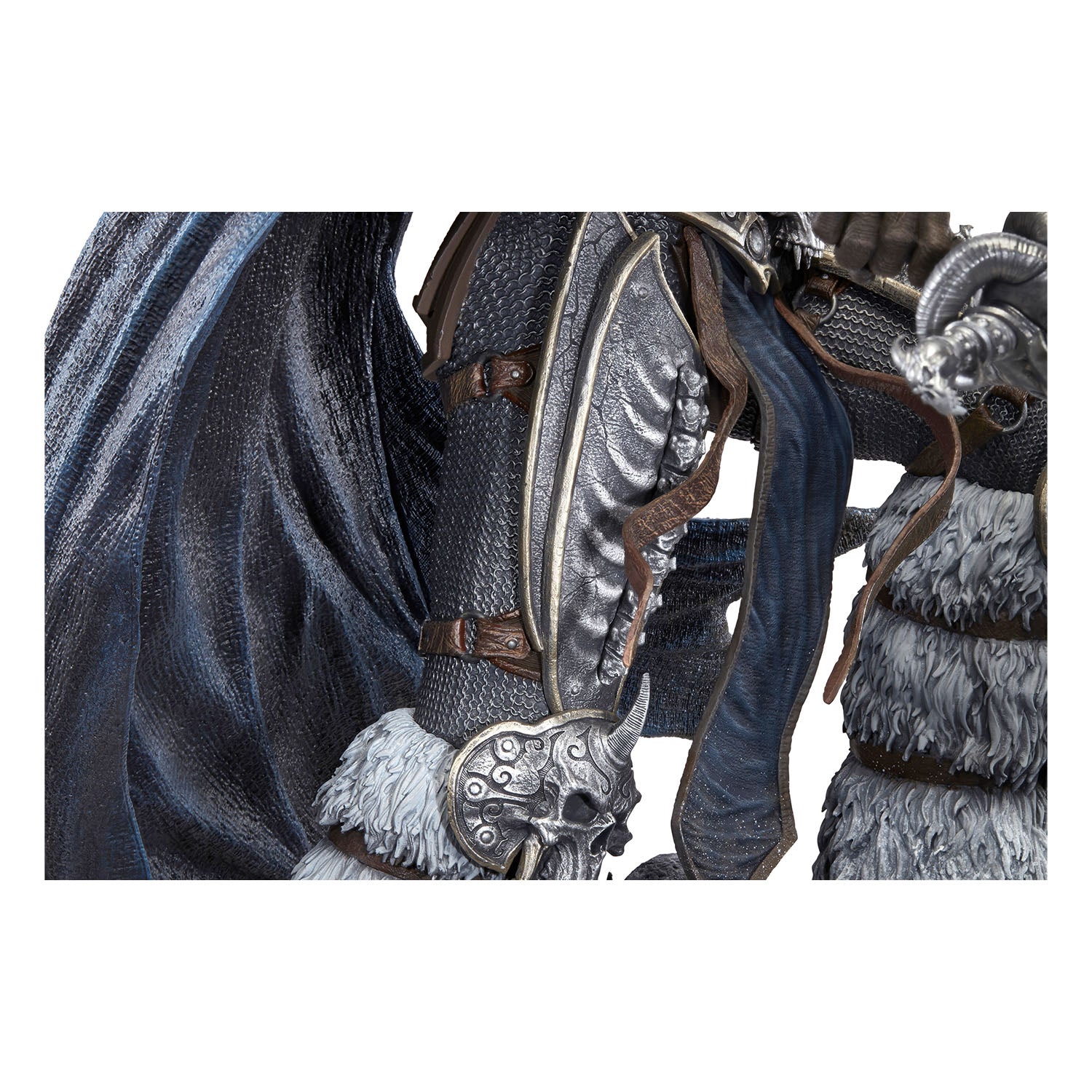 World of Warcraft Lich King Arthas 66cm Premium Statue - Zoom Leg View