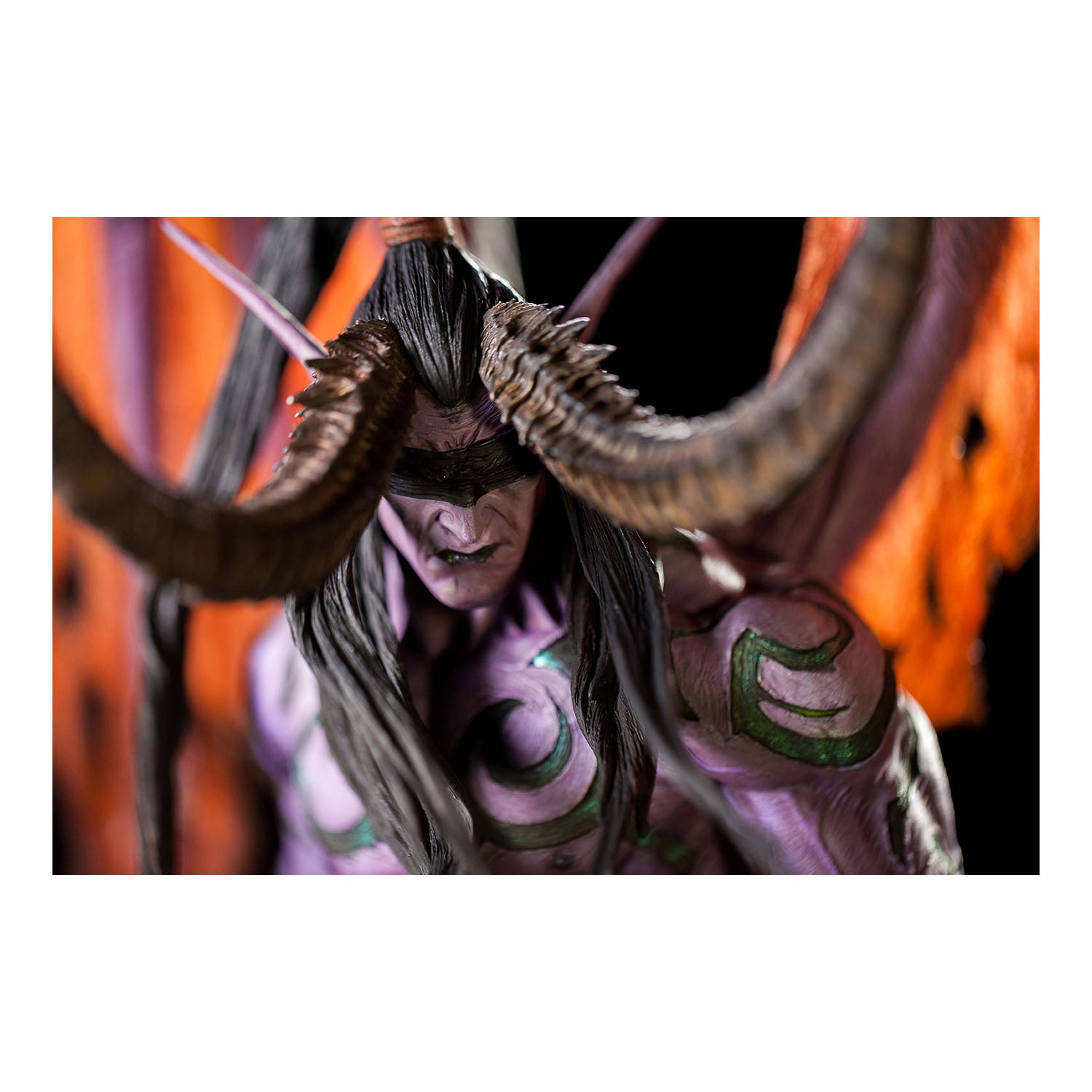 World of Warcraft Illidan 60cm Premium Statue in Red - Zoom Face View