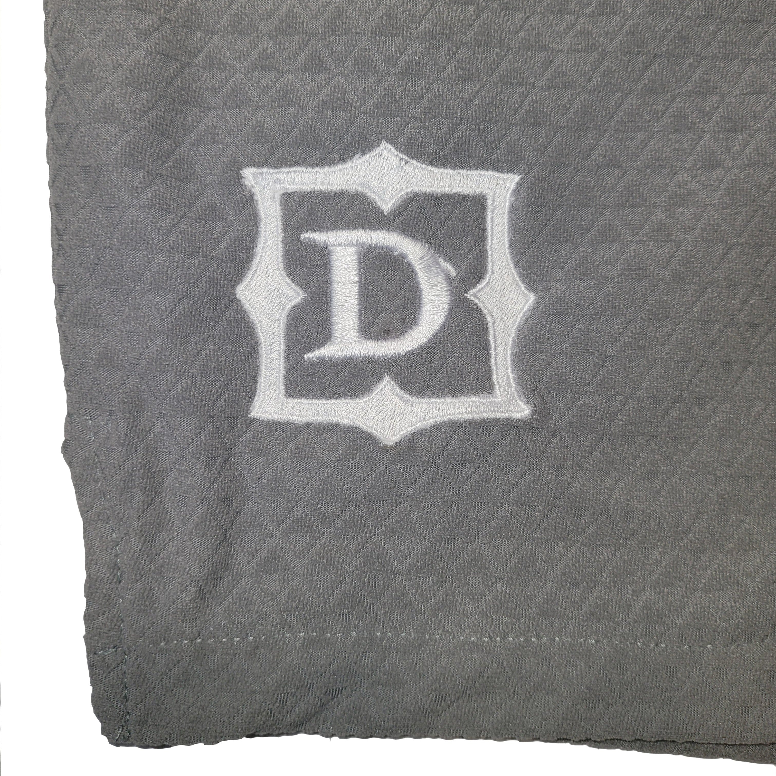 Diablo Grey POINT3 Shorts - Close Up Logo View